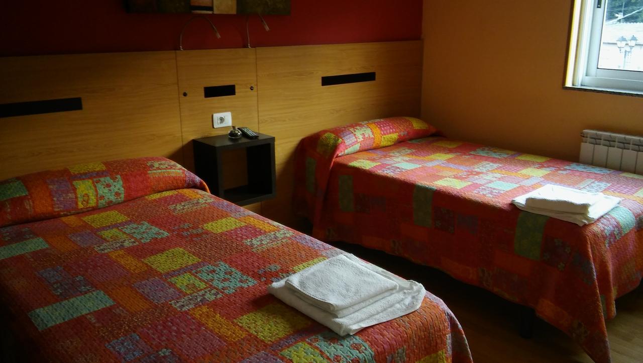 Hostal-Meson Vilasante Triacastela Luaran gambar