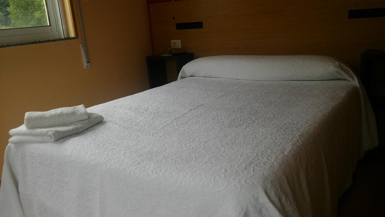Hostal-Meson Vilasante Triacastela Luaran gambar